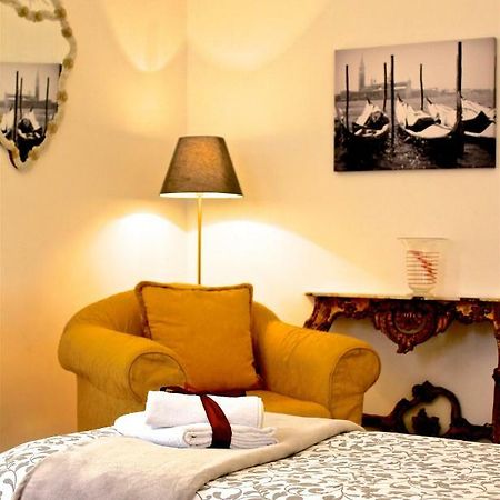Appartamento Casa Giuliana Venezia Esterno foto