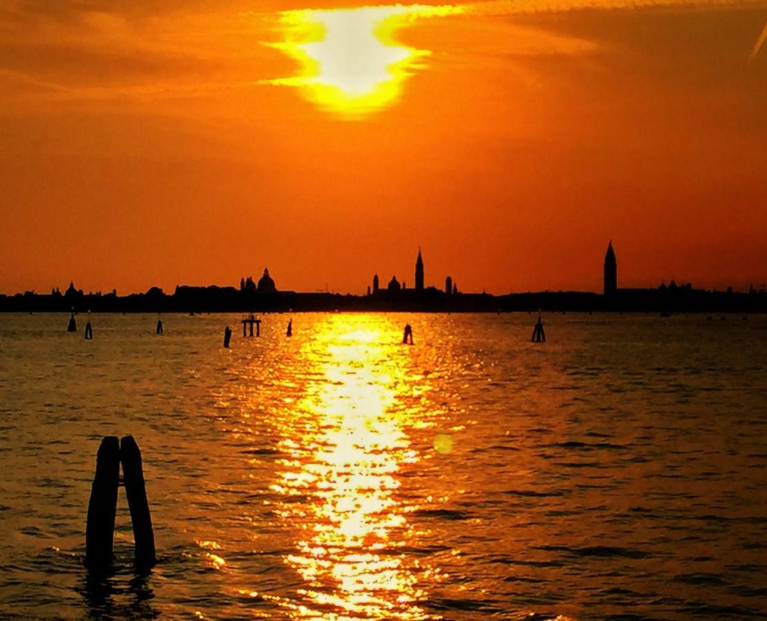 Appartamento Casa Giuliana Venezia Esterno foto