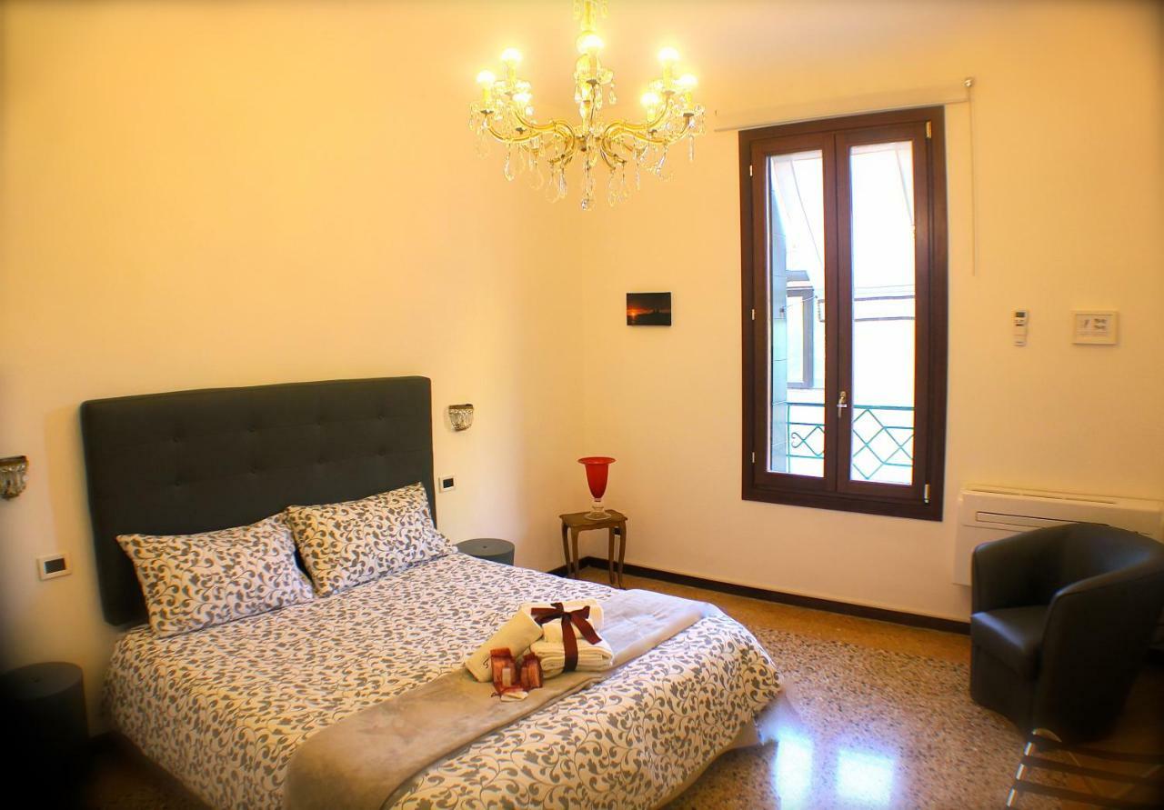 Appartamento Casa Giuliana Venezia Esterno foto